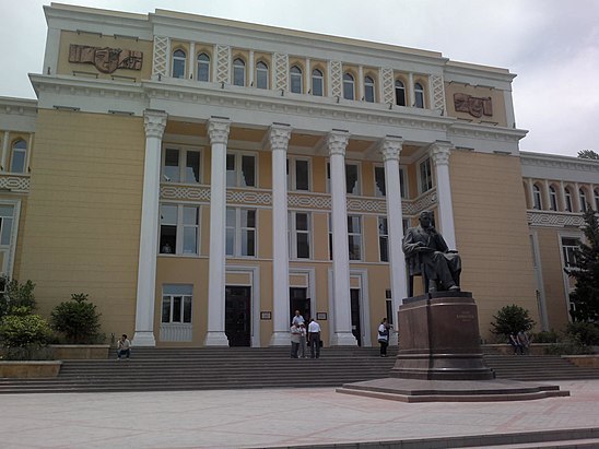 Здание-Государственной-Консерватории
